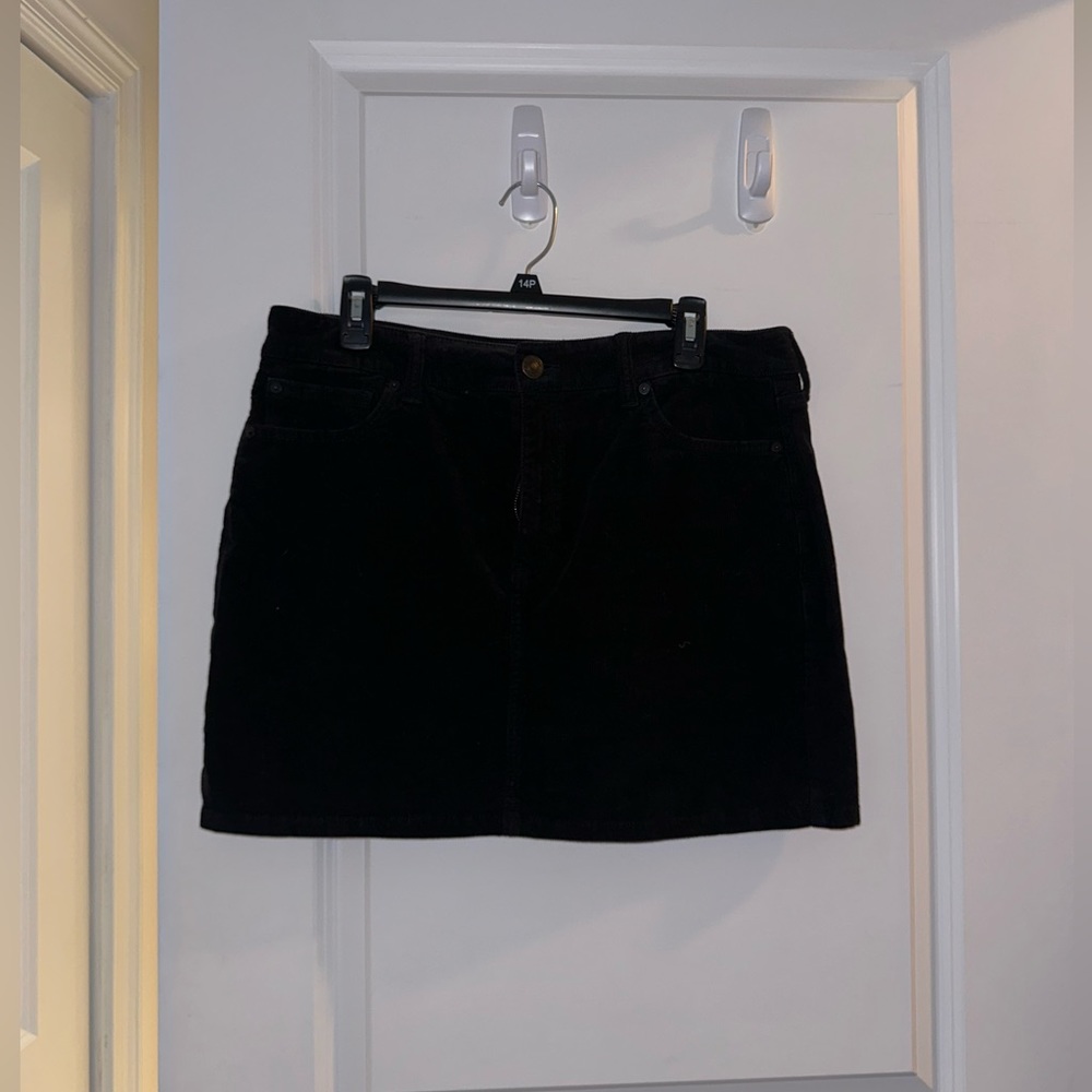 American Eagle Corduroy Black Mini Skirt; Size 12 Long
